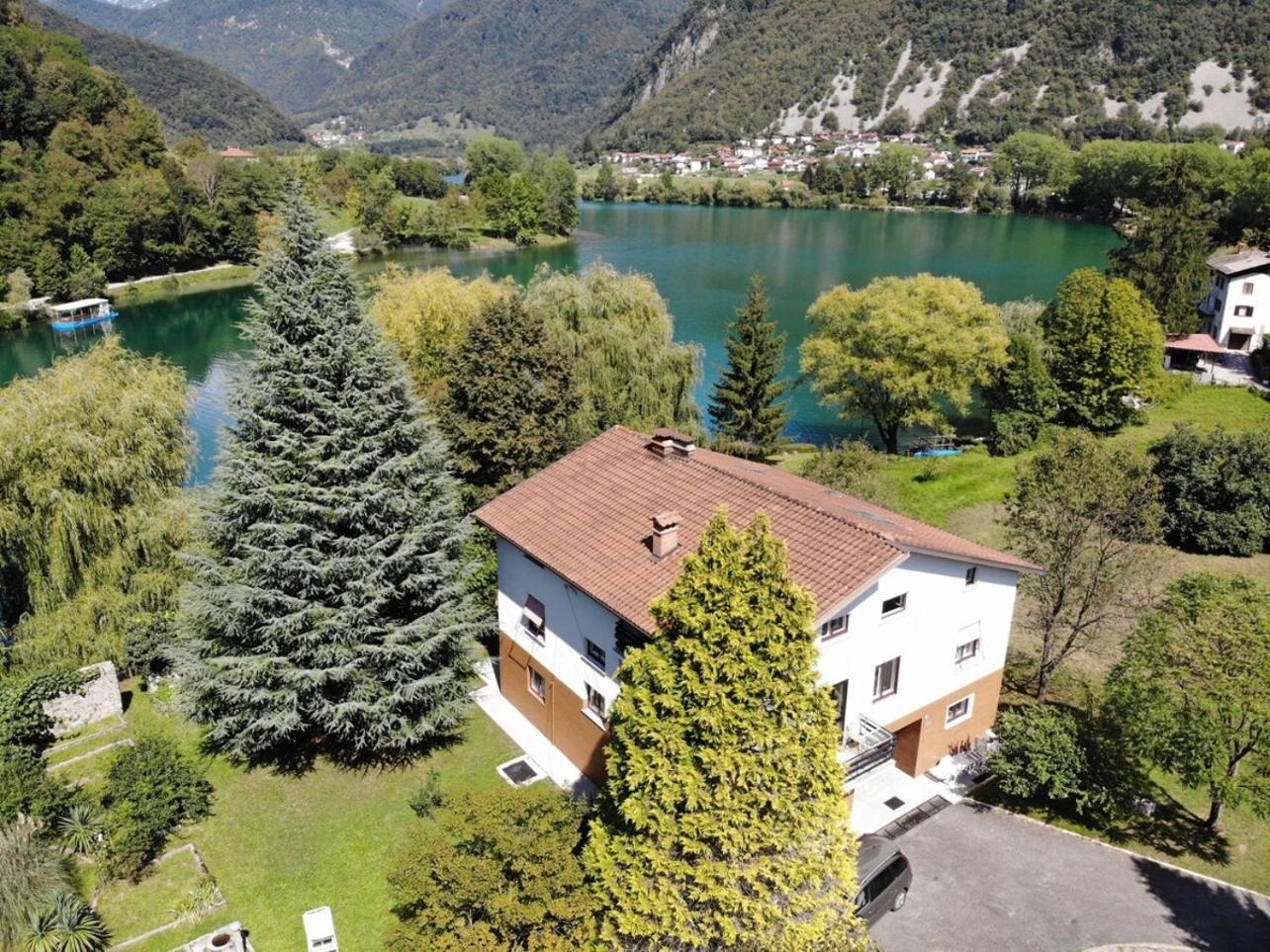 Vila Labod, Unique Villa At The Lake Most na Soči Kültér fotó